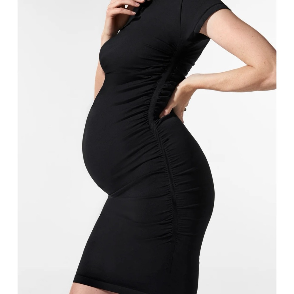 BLANQI Everyday Maternity Cap Sleeve Crew Neck Fitted Dress Size S/M